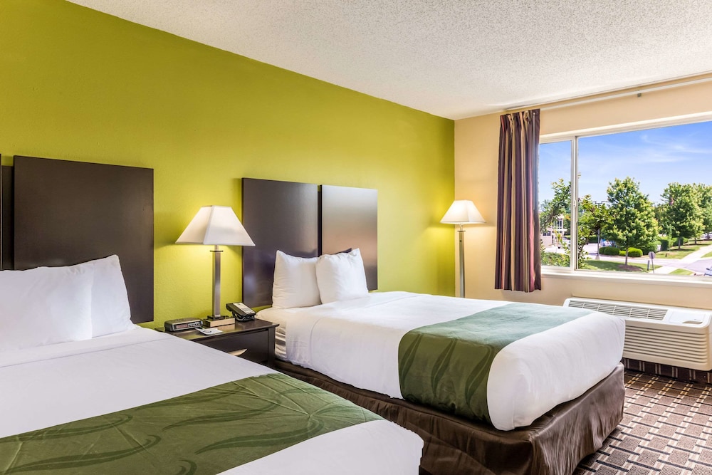 Quality Inn Huntersville near Lake Norman