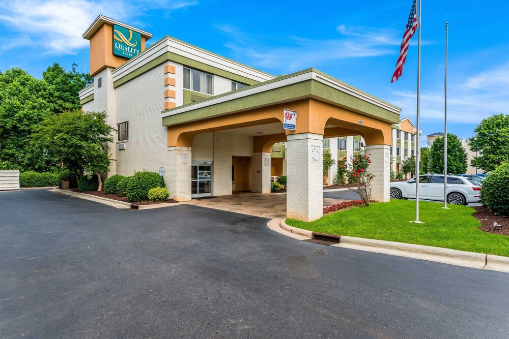 Exterior, Quality Inn Huntersville near Lake Norman