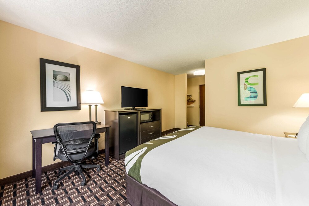 Room, Quality Inn Huntersville near Lake Norman