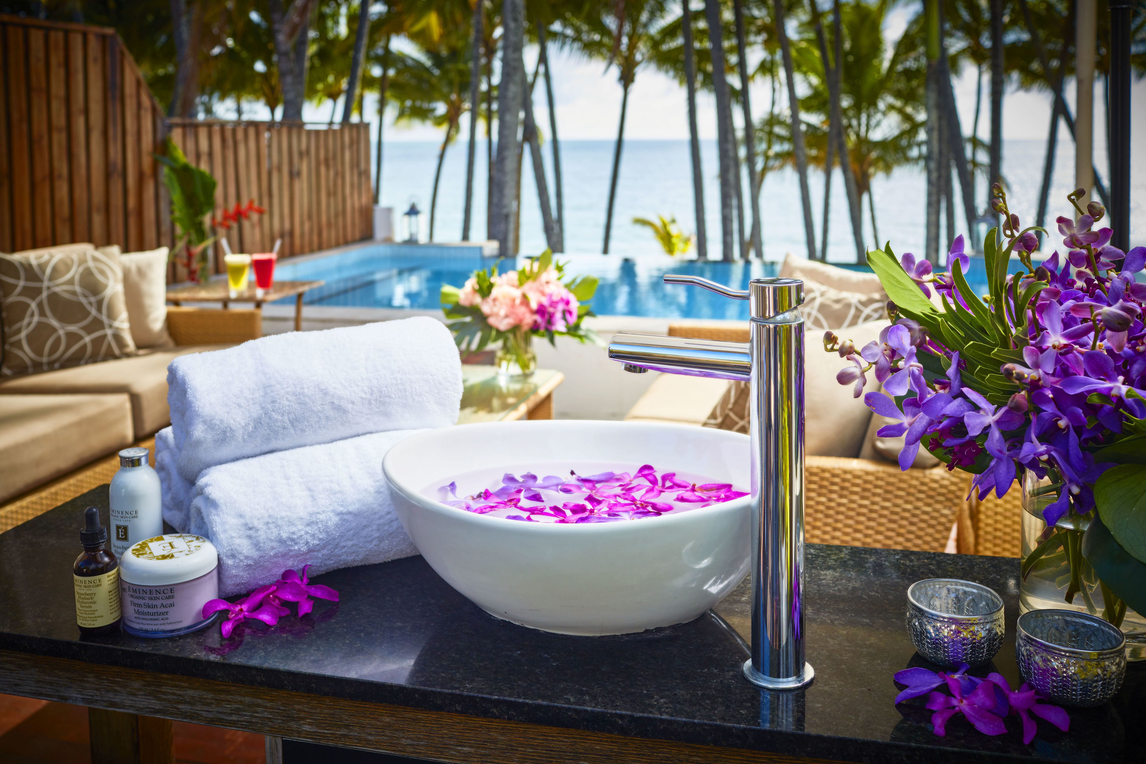 Alamanda Palm Cove by Lancemore