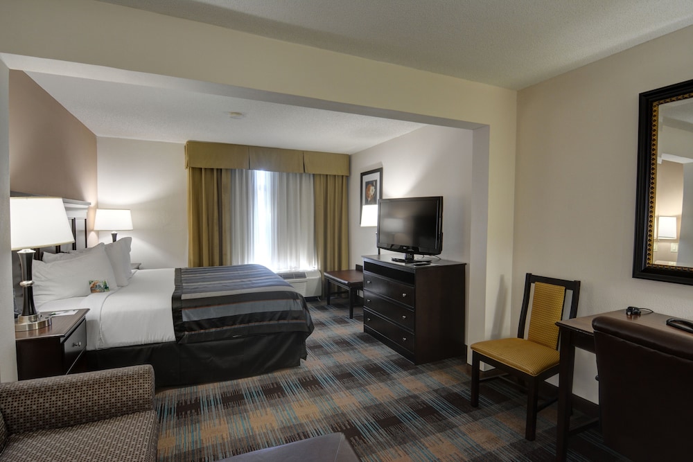 Spark by Hilton Charlotte Tyvola I77 in Charlotte Deals from 105