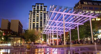 The Paramount Hotel