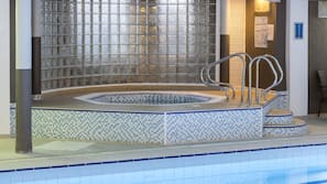 Indoor spa bath