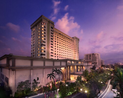 Taman Sari Convention Center Hotels Find 18 Conference