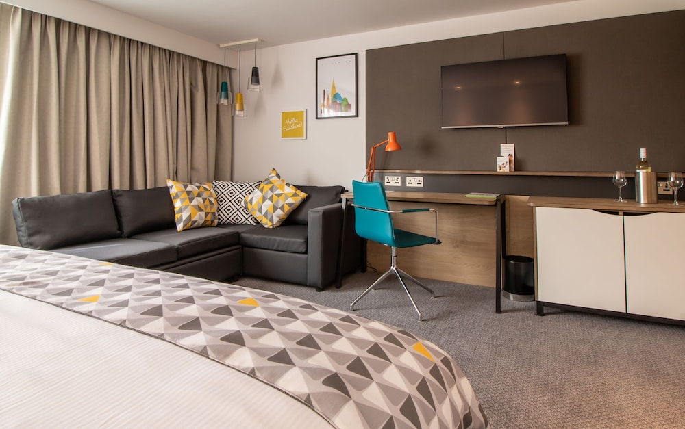 Holiday Inn Leicester - Wigston, an IHG Hotel