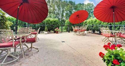 Ramada by Wyndham Tukwila Southcenter