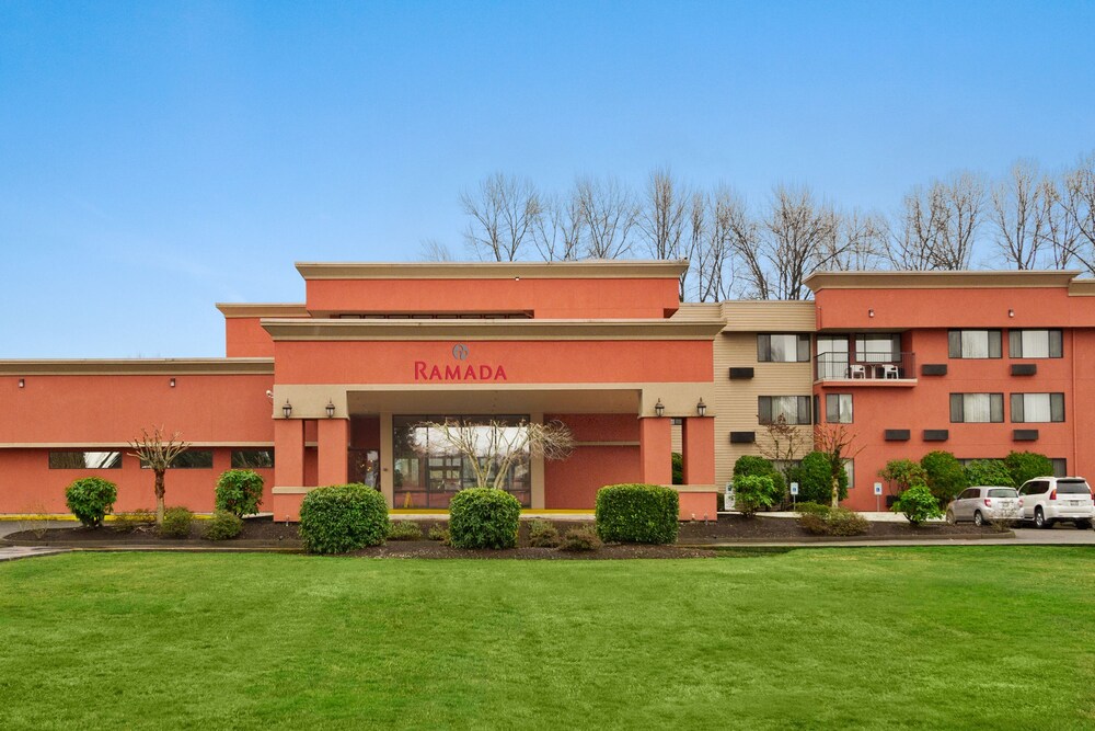 Ramada by Wyndham Tukwila Southcenter