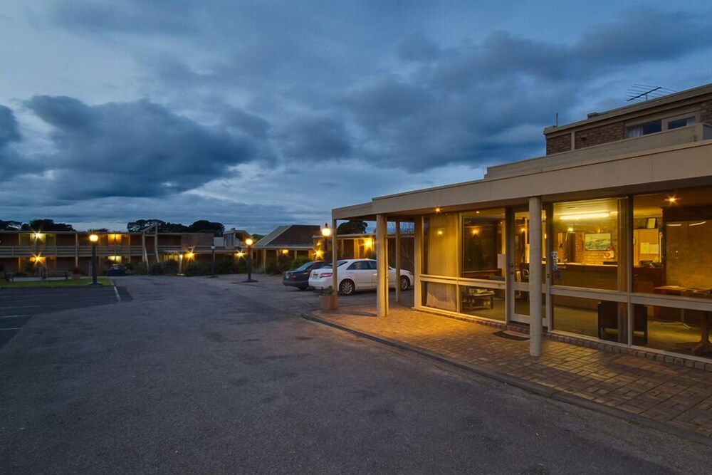 Flinders Cove Motor Inn