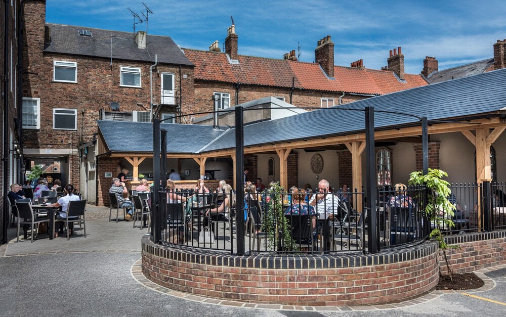 The Golden Fleece Hotel, Thirsk, North Yorkshire