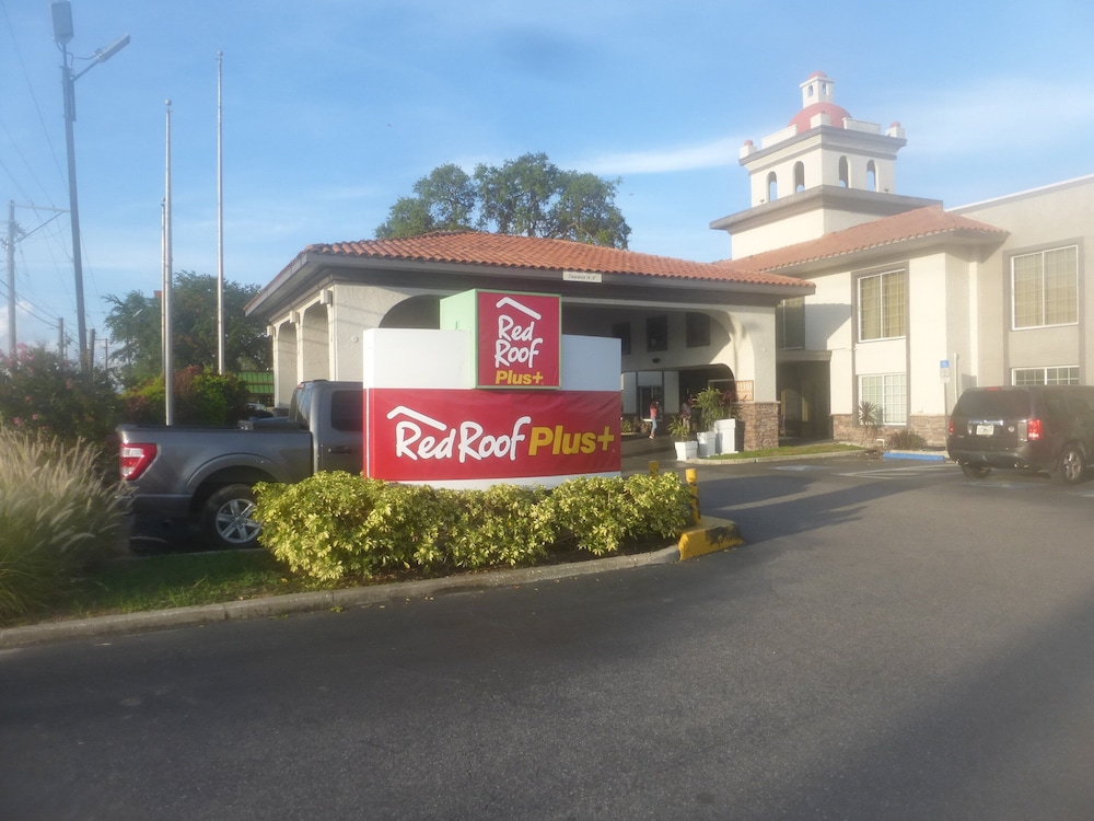 Red Roof Inn PLUS+ & Suites Tampa