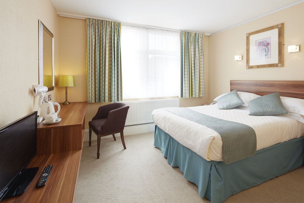 Alma Lodge Hotel & Restaurant in Stockport Best Rates & Deals on Orbitz