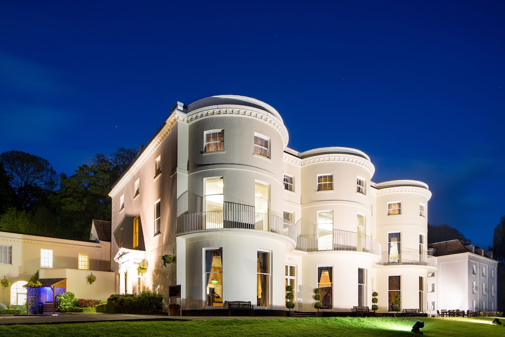 Mercure Gloucester Bowden Hall Hotel