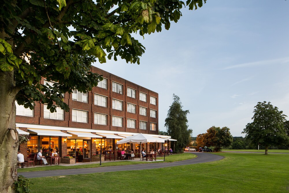 Mercure Maidstone Great Danes Hotel