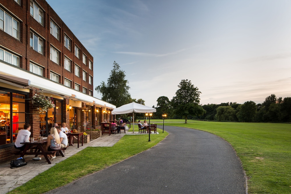 Mercure Maidstone Great Danes Hotel