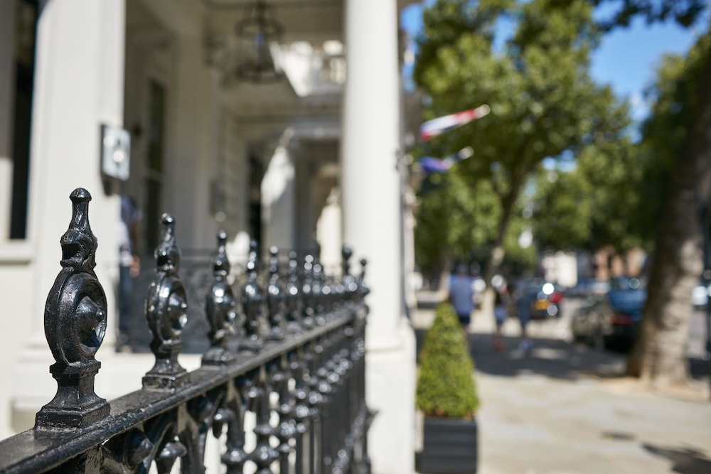 The Queen's Gate Hotel