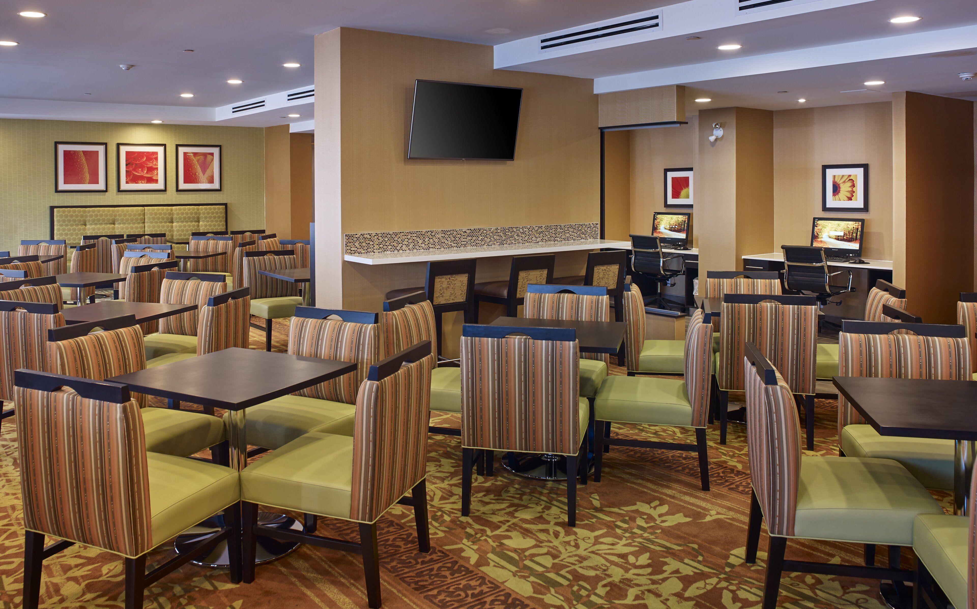 Holiday Inn Express Toronto North York An Ihg Hotel Toronto 2021 Updated Prices Expedia Co In