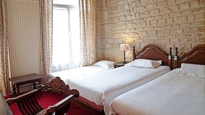 Literie de qualité supérieure, minibar, coffre-forts dans les chambres