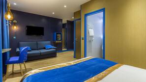 Minibar, in-room safe, desk, iron/ironing board