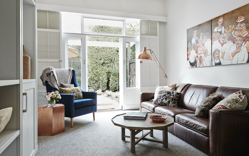 Living area, Lake House Daylesford