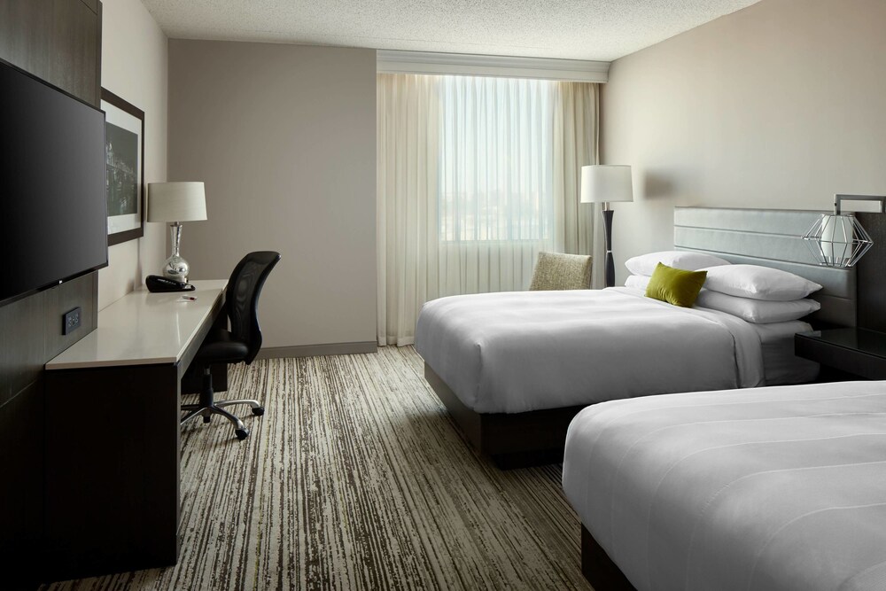 Marriott Cincinnati Northeast