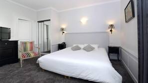 Minibar, coffre-forts dans les chambres, décoration personnalisée