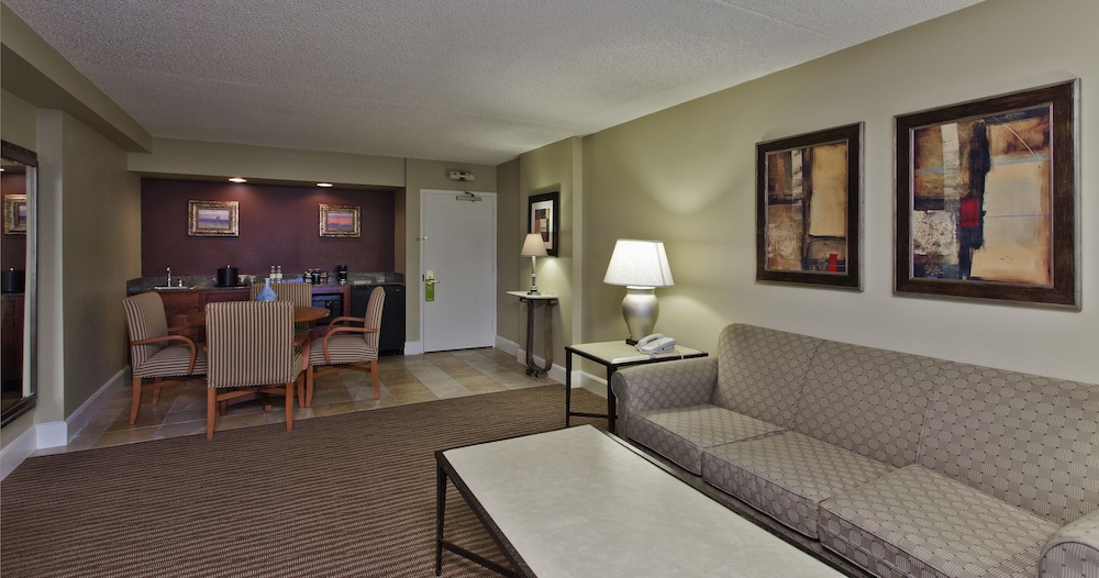 Living room, The Rockville Hotel, a Ramada by Wyndham