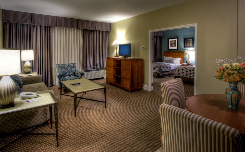 Living area, The Rockville Hotel, a Ramada by Wyndham