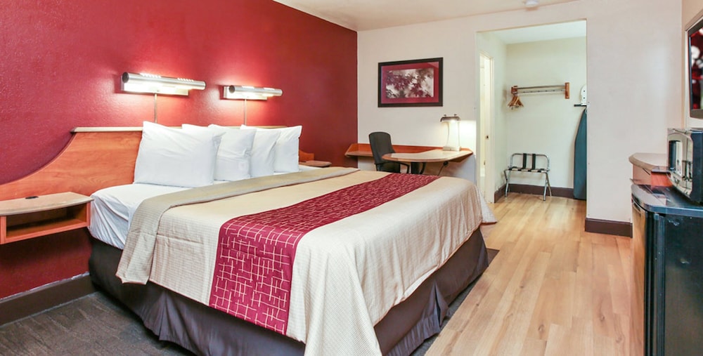 Red Roof Inn Buena Park