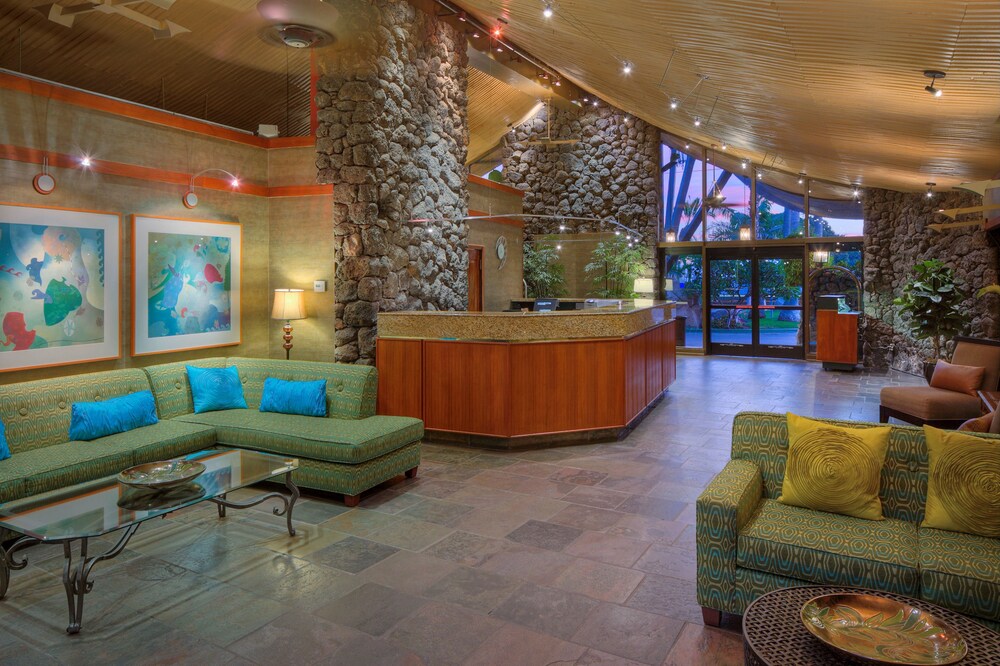 Humphreys Half Moon Inn In San Go Hotel Rates Reviews On Orbitz Humphreys Half Moon Inn 3 5 Out Of 0 Featured Image Lobby Sitting Area