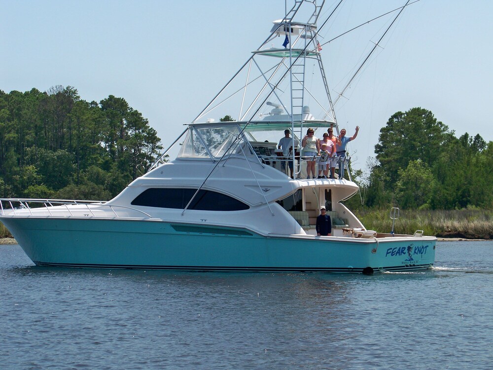 Boating, Coral Beach Resort Hotel & Suites