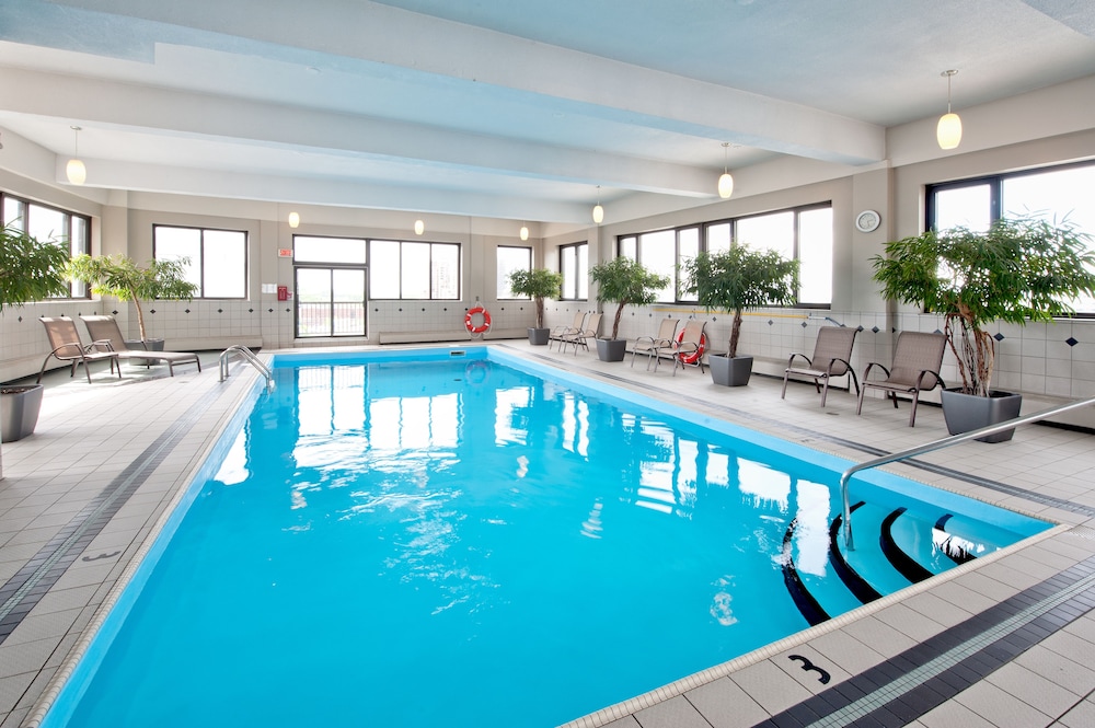 Indoor pool, L'Appartement Hotel