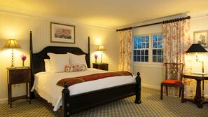 Premium bedding, in-room safe, individually decorated