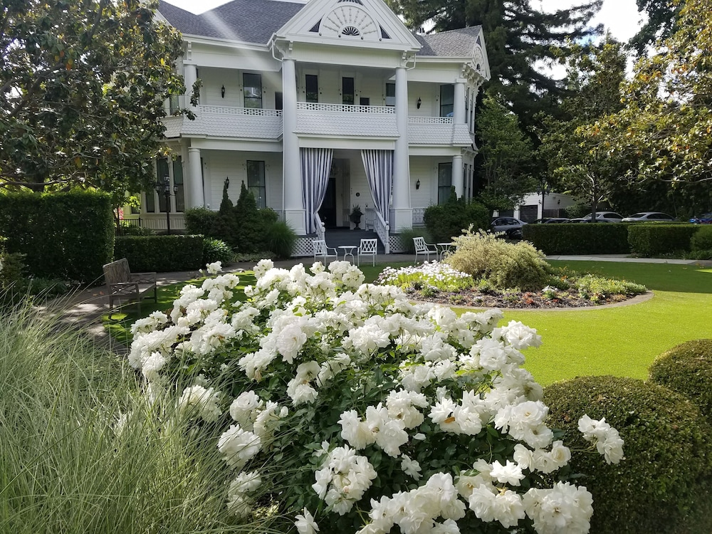 White House - Napa Valley Inn