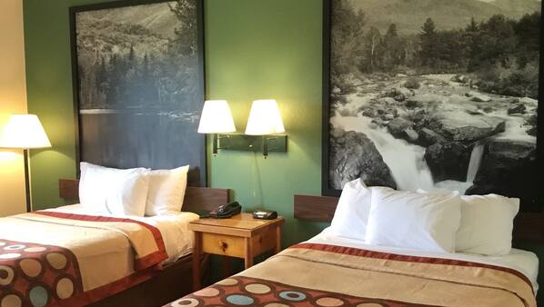 Premium bedding, in-room safe, desk, blackout drapes