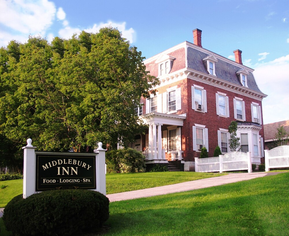 Middlebury Inn 2018 Room Prices Deals Reviews Expedia Exterior Detail
