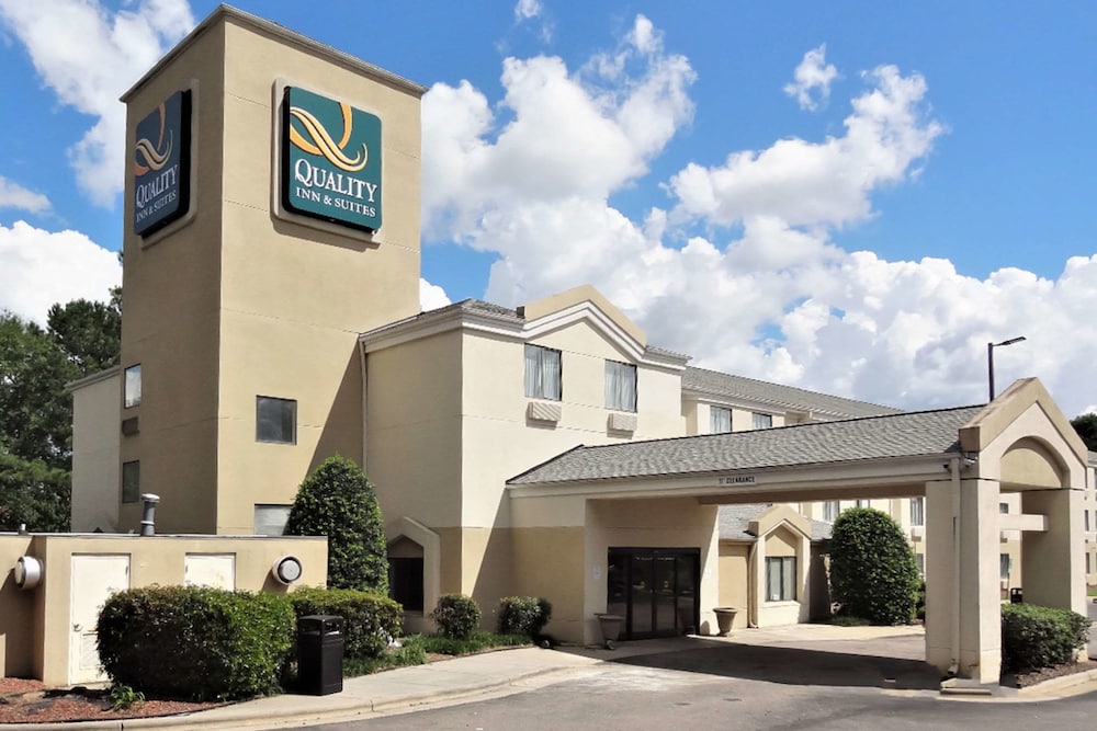 Quality Inn Suites Raleigh North In Raleigh Hotel Rates
