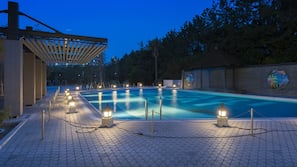 Piscina externa sazonal