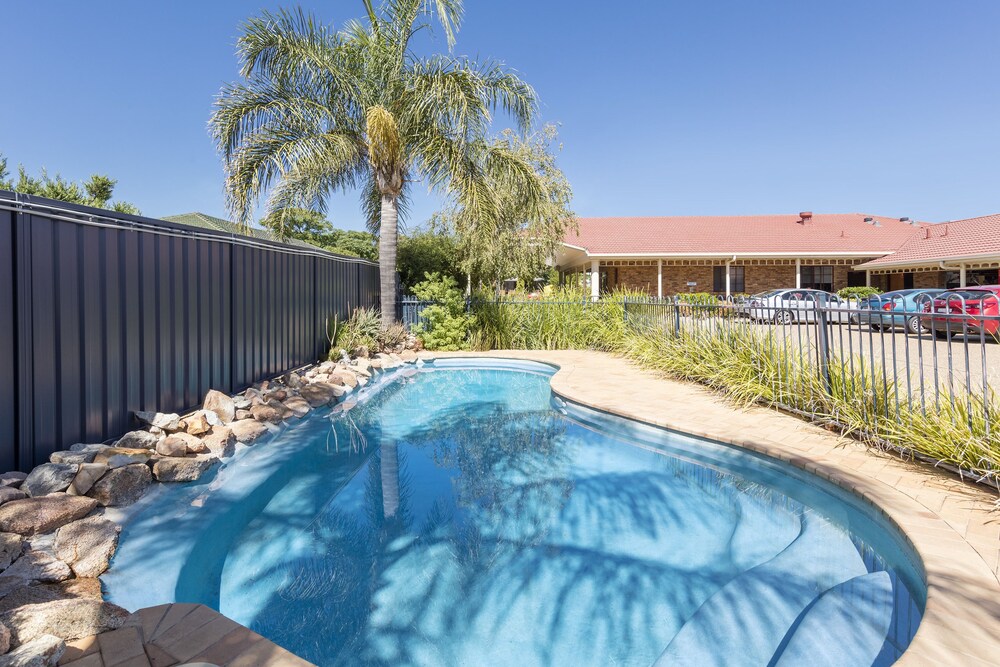 Best Western Ambassador Motor Inn & Apartments