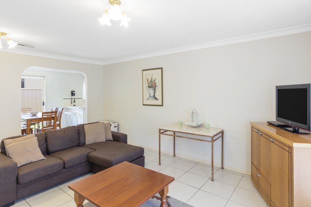 Best Western Ambassador Motor Inn & Apartments