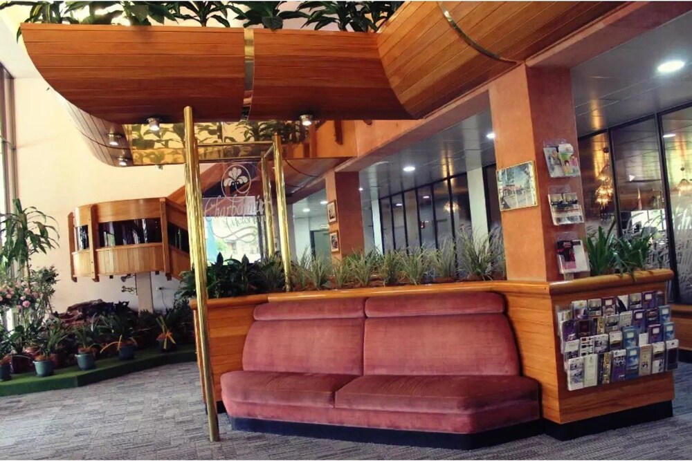 Charbonnier Motor Inn