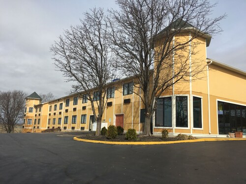Maysville Kentucky Accommodation 25 Hotels In Baymont Inn And Suites Winchester
