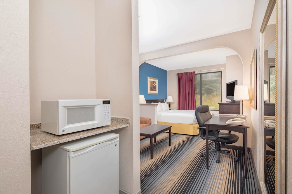 Baymont by Wyndham Laurel in Hattiesburg, United States
