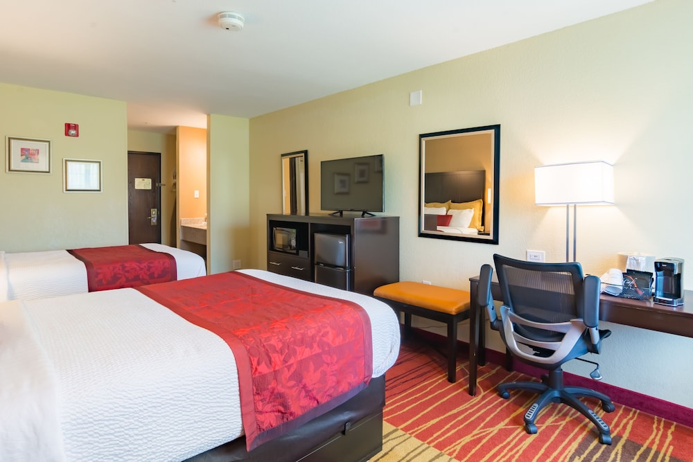 Room, Days Inn by Wyndham Arlington