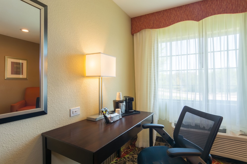 Room amenity, Days Inn by Wyndham Arlington