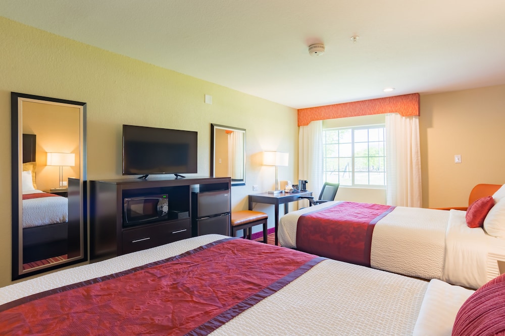 Room, Days Inn by Wyndham Arlington