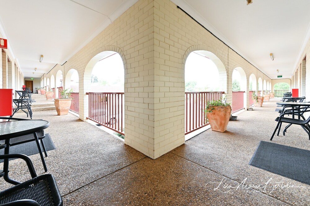 Narrandera Club Motor Inn