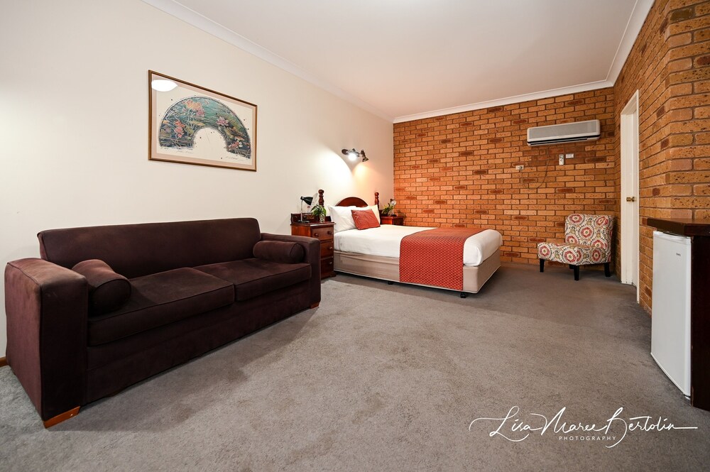 Narrandera Club Motor Inn