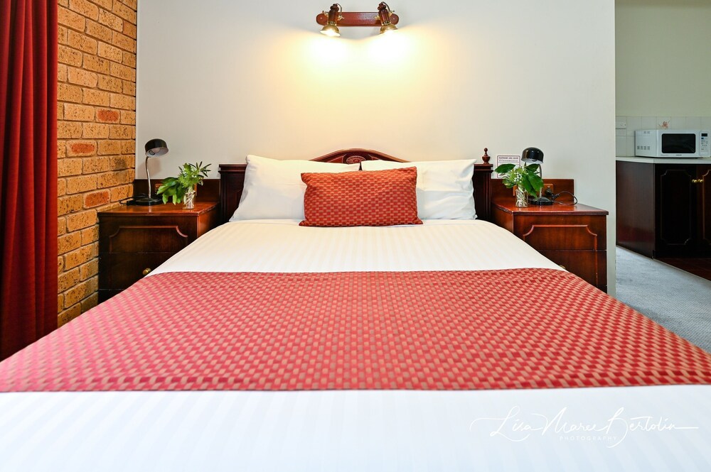 Narrandera Club Motor Inn