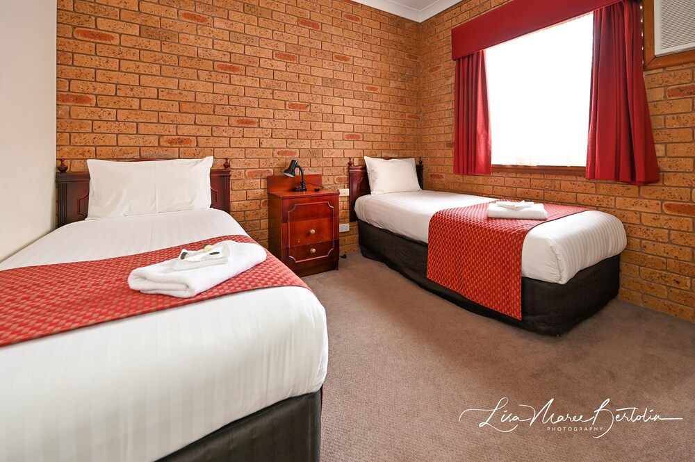 Narrandera Club Motor Inn