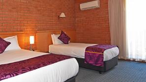 In-room safe, desk, soundproofing, iron/ironing board